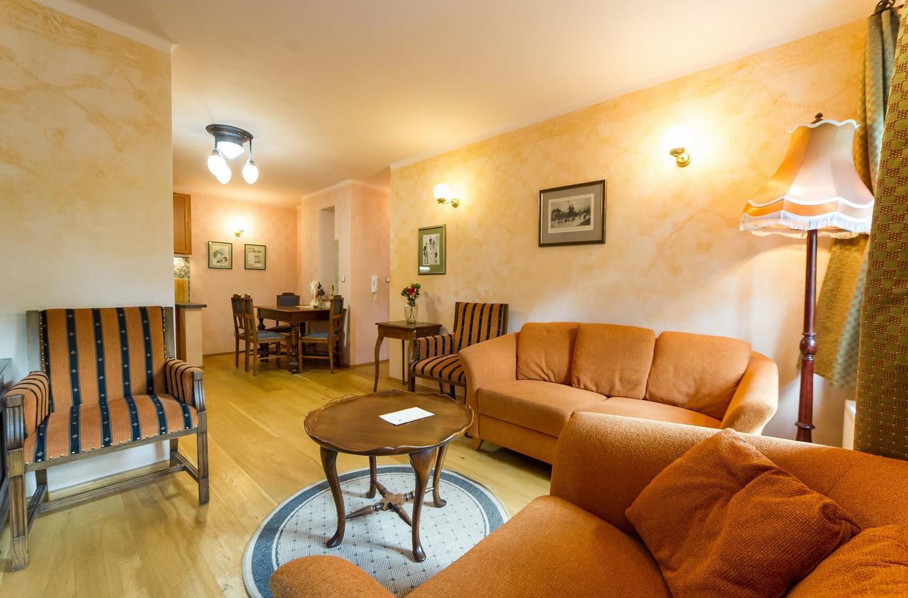U Zvonu Apartments Чески-Крумлов Экстерьер фото