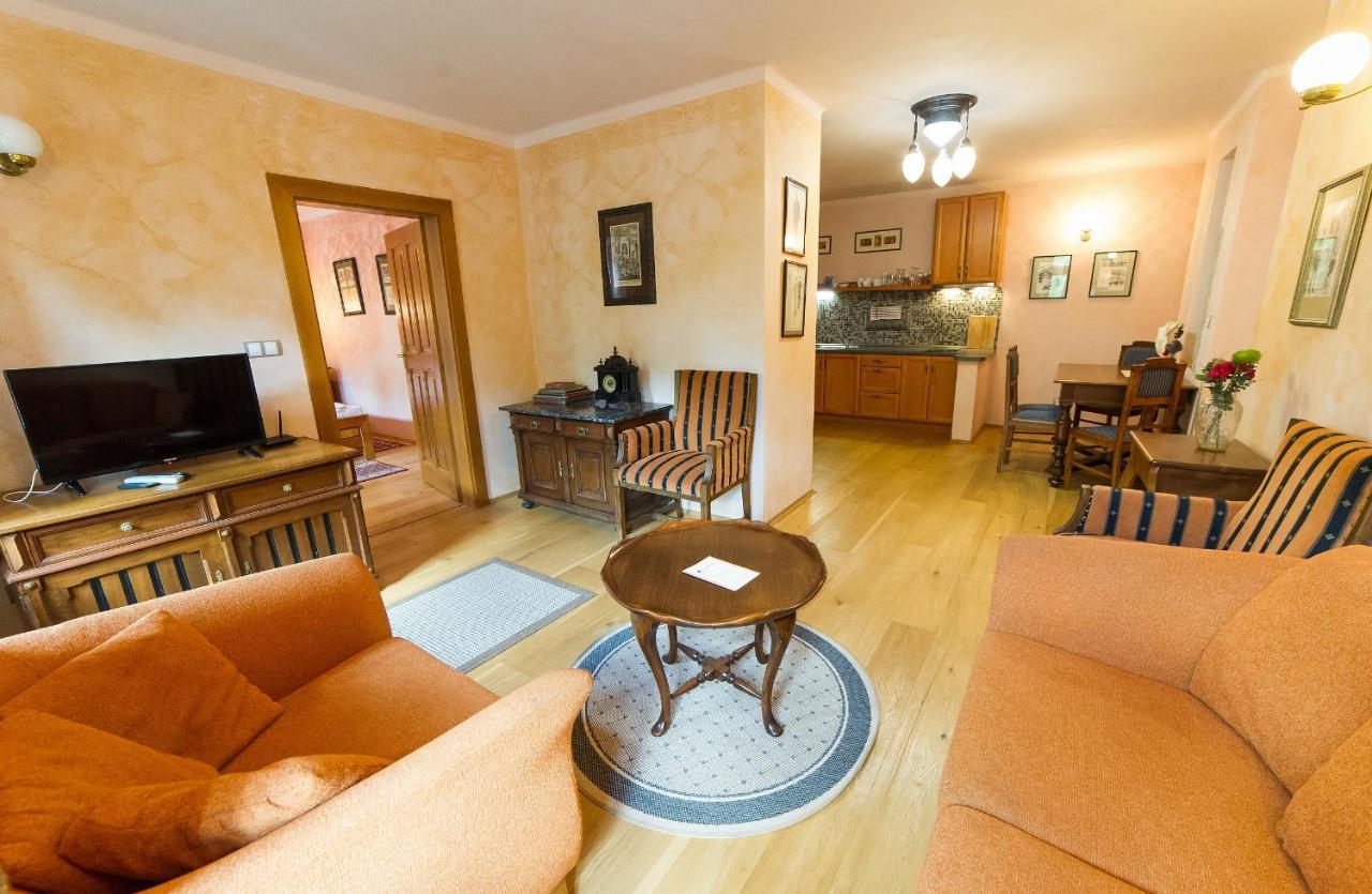 U Zvonu Apartments Чески-Крумлов Экстерьер фото