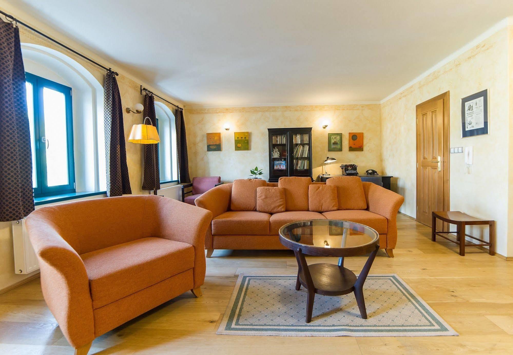 U Zvonu Apartments Чески-Крумлов Экстерьер фото